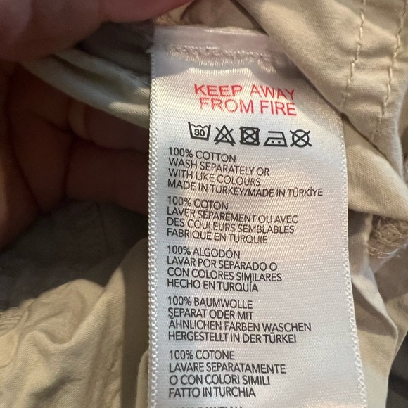 BDG Urban Outfitters Women's Tan Cargo Shorts - Picture 3 of 4